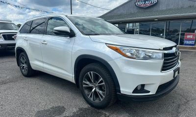 2016 Toyota Highlander Base Hybrid