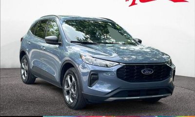2025 Ford Escape ST Line