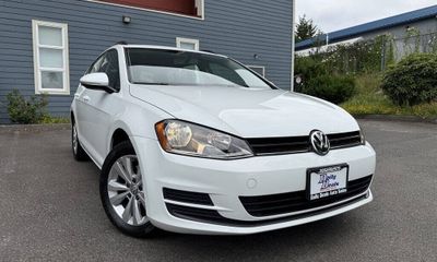2017 Volkswagen Golf Sportwagen 4Motion