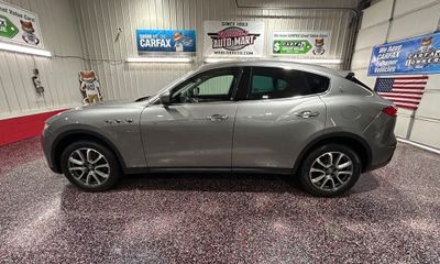 2017 Maserati Levante Base
