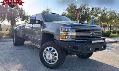 2017 Chevrolet Silverado High Country