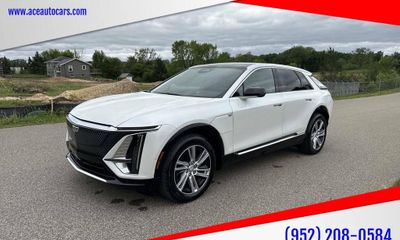 2024 Cadillac Lyriq Tech 1