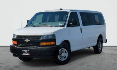 2023 Chevrolet Express LS