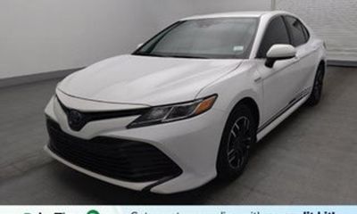 2019 Toyota Camry LE Hybrid