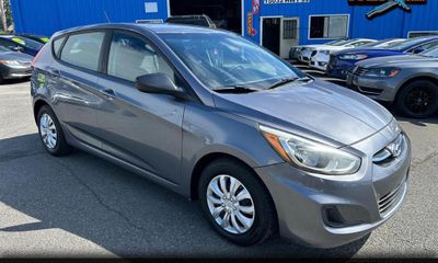 2017 Hyundai Accent SE Base