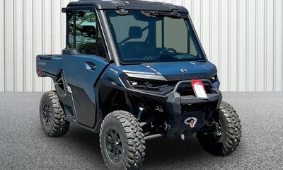 2026 CAN-AM Defender XT Cab HD11
