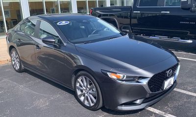 2025 Mazda MAZDA3 Preferred Package