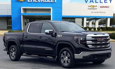 2026 GMC Sierra SLE