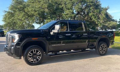 2024 GMC Sierra HD Denali Ultimate