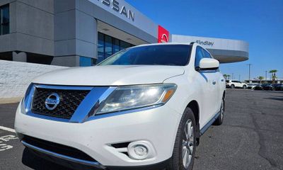 2014 Nissan Pathfinder S