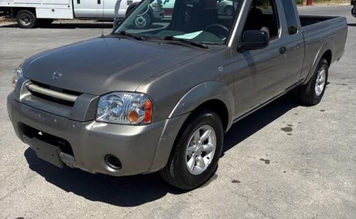 2004 Nissan Frontier XE