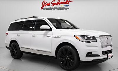 2023 Lincoln Navigator Reserve