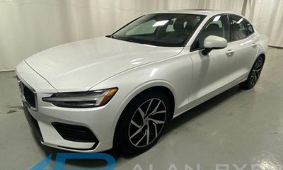 2020 Volvo S60 Momentum