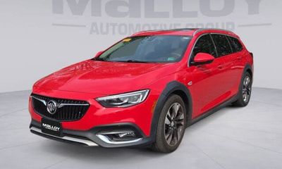 2018 Buick Regal Tourx Essence