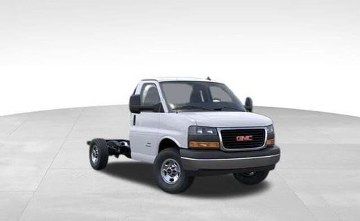 2025 GMC Savana 3500 139 Cutaway