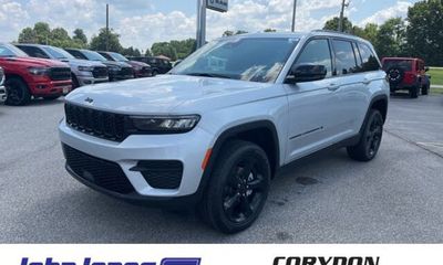 2024 Jeep Grand Cherokee Laredo