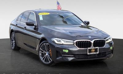 2023 BMW 530E Hybrid Plug