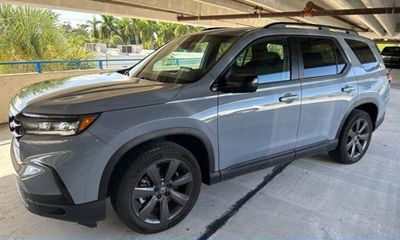 2023 Honda Pilot Sport