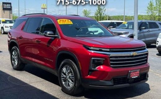 2025 Chevrolet Traverse LT