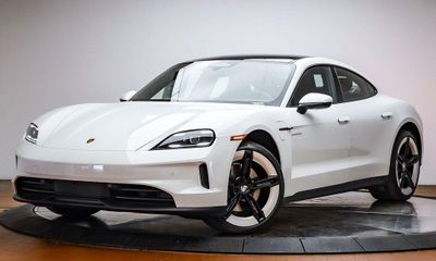2026 Porsche Taycan 4
