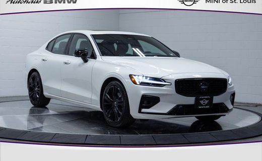 2024 Volvo S60 Plus Black Edition