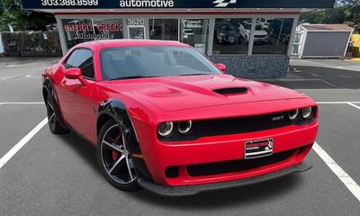 2016 Dodge Challenger SRT Hellcat