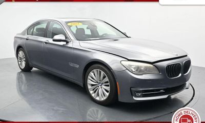 2015 BMW 740i