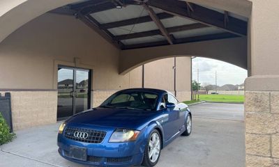 2004 Audi TT Quattro