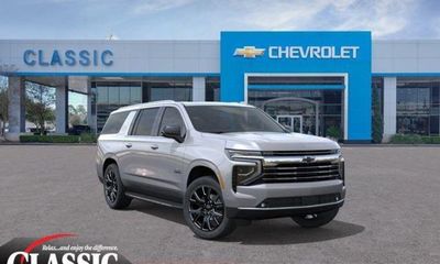 2026 Chevrolet Suburban LT