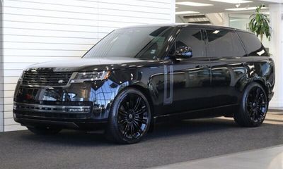 2025 Land Rover Range Autobiography