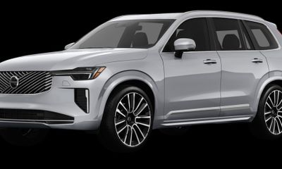 2025 Volvo XC90 Plus