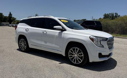 2023 GMC Terrain Denali