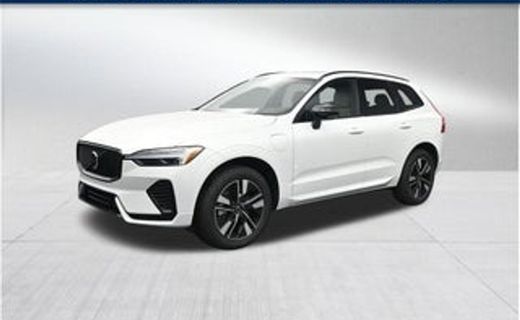 2026 Volvo XC60 Plus Dark
