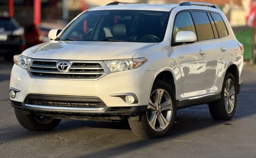 2013 Toyota Highlander Base