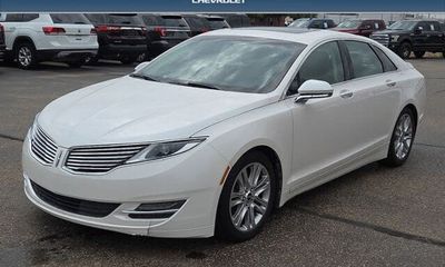2016 Lincoln MKZ Base