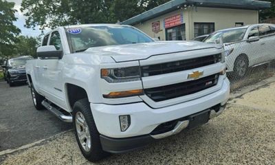 2017 Chevrolet Silverado LT