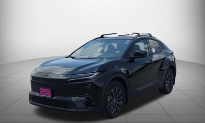 2026 Toyota C-HR SE