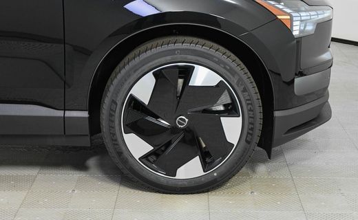 2026 Volvo EX30 Plus