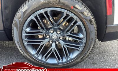 2026 Jeep Grand Wagoneer Base