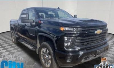 2024 Chevrolet Silverado HD LT