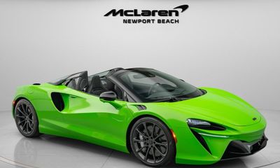 2026 McLaren Artura