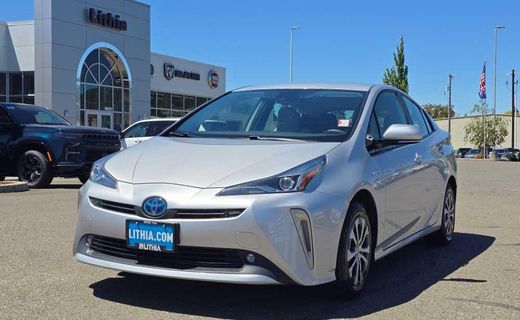 2020 Toyota Prius LE