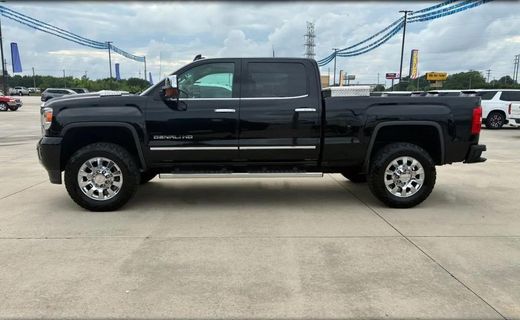 2017 GMC Sierra Denali
