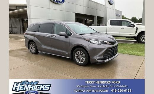 2021 Toyota Sienna XLE