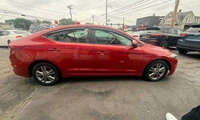 2017 Hyundai Elantra SE Popular PKG