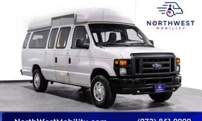 2012 Ford E-Series E 350 Super