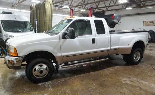 1999 Ford F-350 XL