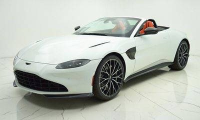 2023 Aston Martin Vantage Roadster