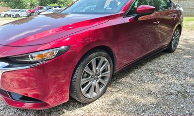 2025 Mazda MAZDA3 Preferred Package