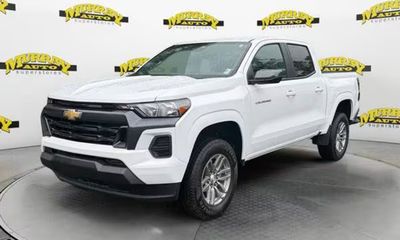 2024 Chevrolet Colorado LT